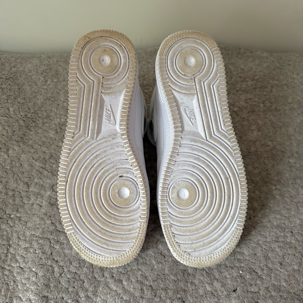 Nike AF1 Mids - Picture 4 of 5